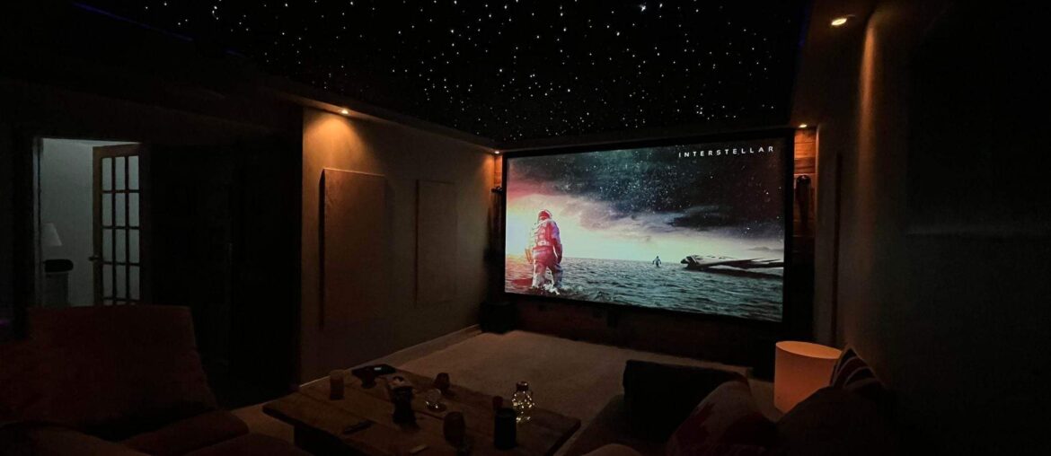 My escape to room, Alberta, Canada [3024x4032] [OC]