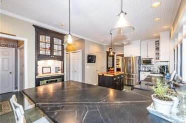 what kind of stone is on this countertop?