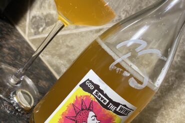 Cheers to surviving the week! I’m kind of a sucker for cheesy labels, but don’t be fooled. The juice in this bottle is phenomenal & super funky w/ some apricot. Northern Italy Il Farneto God Save The Wine.