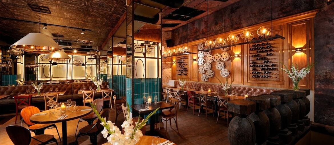 Restaurant in Kraków, Poland. [1240x651]