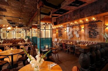 Restaurant in Kraków, Poland. [1240x651]