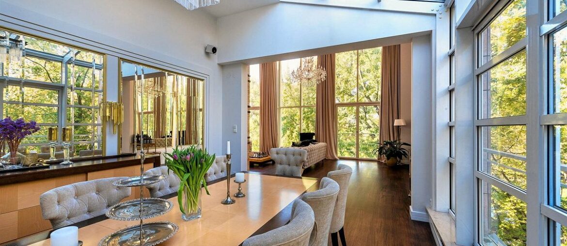 Apartment in Warsaw, Poland. [1200x800]