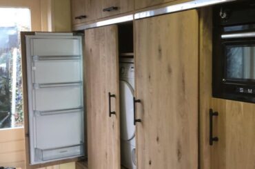 Scullery & bathroom in oak