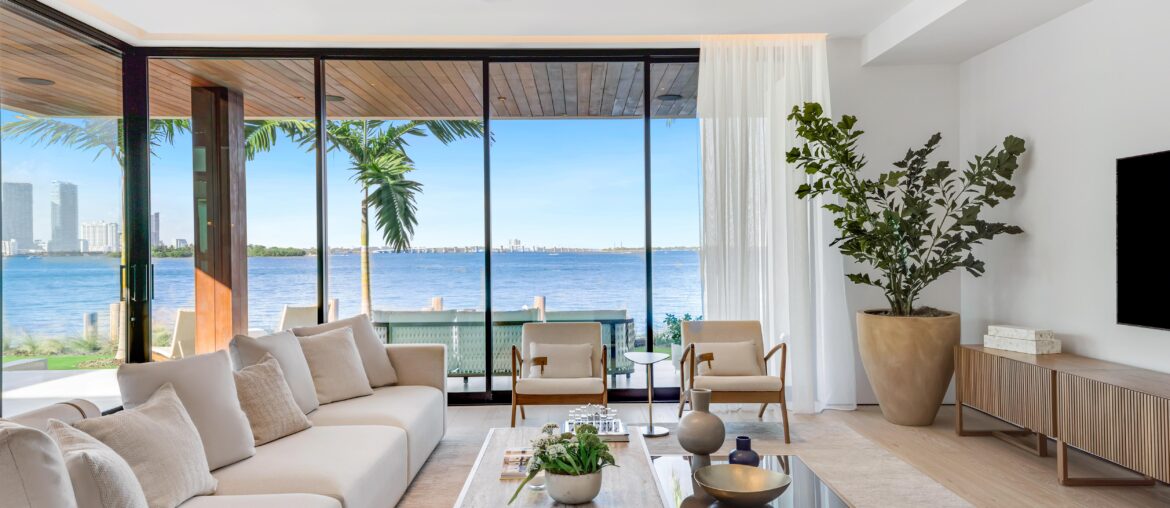 Living Room in Miami Beach, Florida Home [5000×3335]