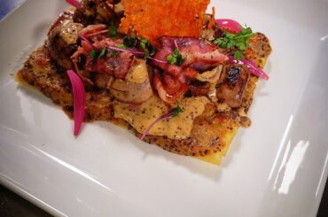 Rognons de veau, pâtes Zitta gratinées et sauce Moutarde