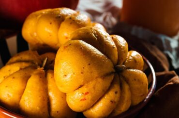Pumpkin bao buns (coeur au comté, shiitake et chapelure de noisettes)