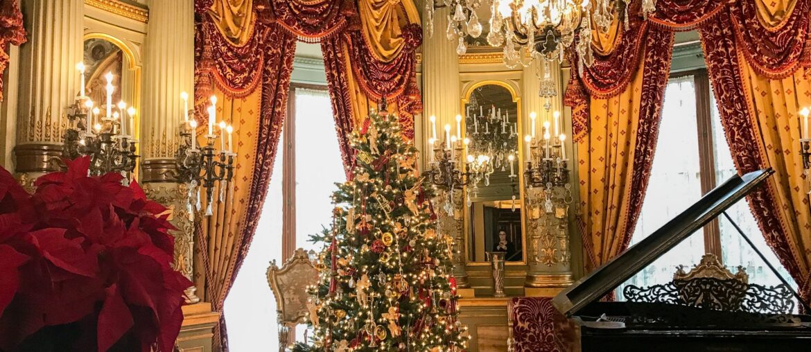 Christmas decorations Newport, RI [2560x1920]