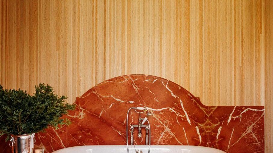 Bathroom from a French villa [907x1360]