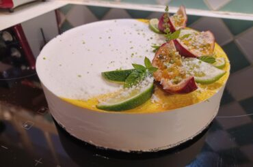 Entremet coco-citron vert-mangue, fait par mes petites mains pour un anniversaire!