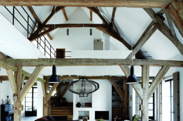Abandoned 17th century barn renovated with huge open plan dining and living [1465 x 2048] Belgium