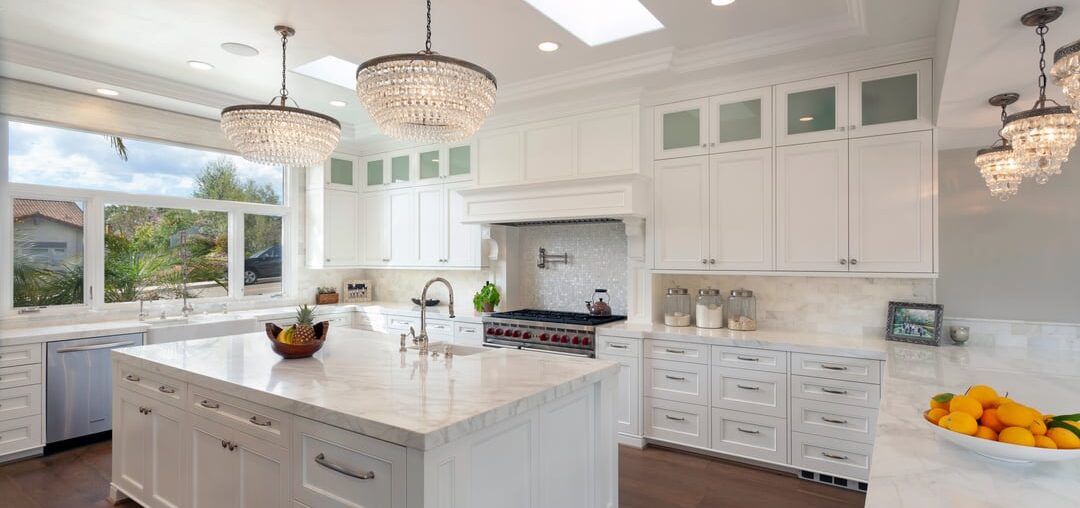 Embrace The White Kitchen Cabinets With These Simple Ideas