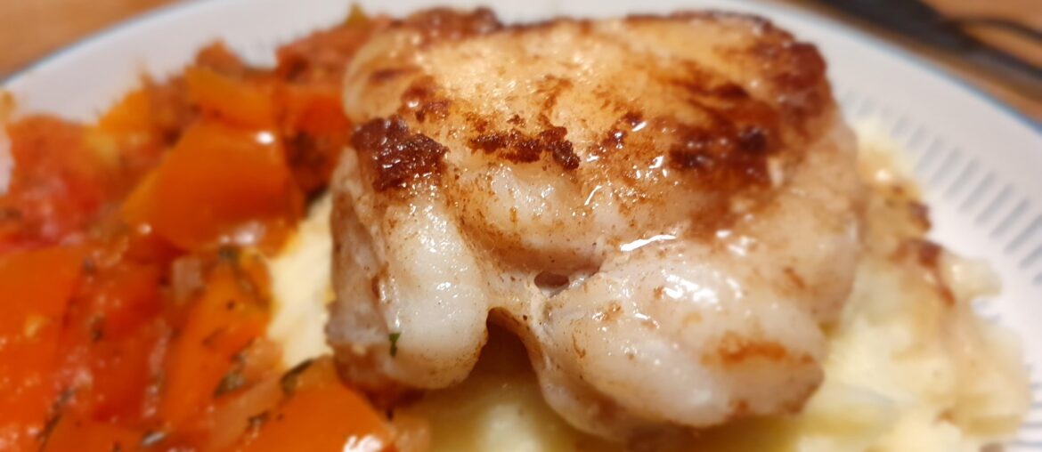 Filet de plie pané et compoté de poivron