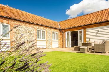 Swallow Barn, Docking