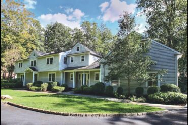35 Glenwood Road Weston, CT | ColdwellBankerHomes.com
