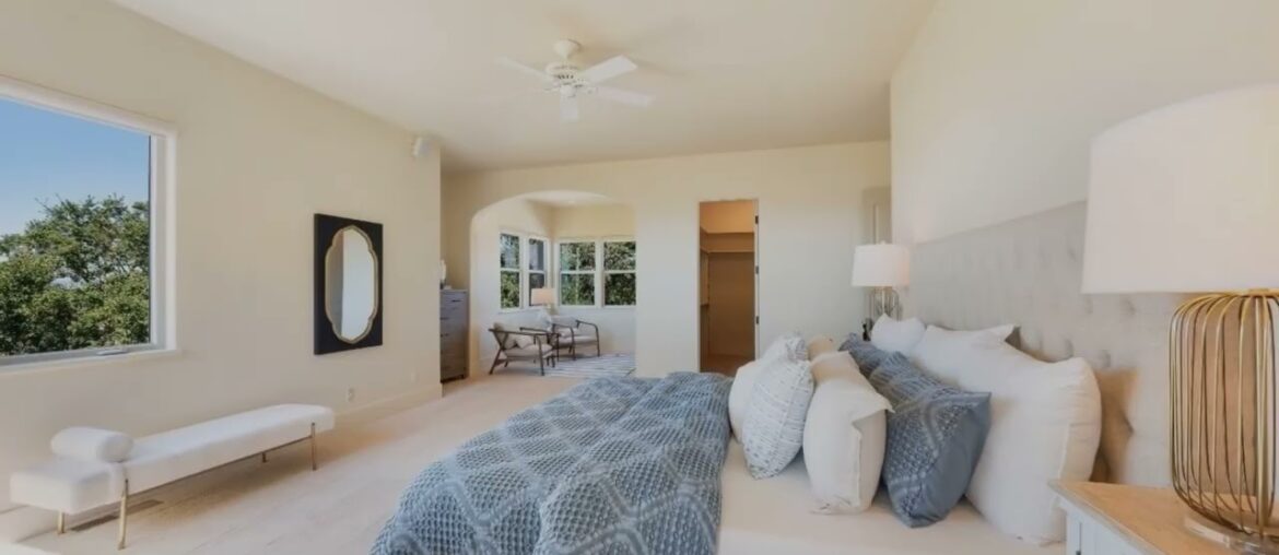 1299 Wikiup Drive, Santa Rosa, CA 95403