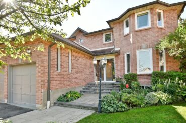 3 Mosa Court, Ajax - Open House Video Tour