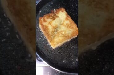 How To Make Soft And Fluffy French Toast Recipe #shorts#youtubeshorts