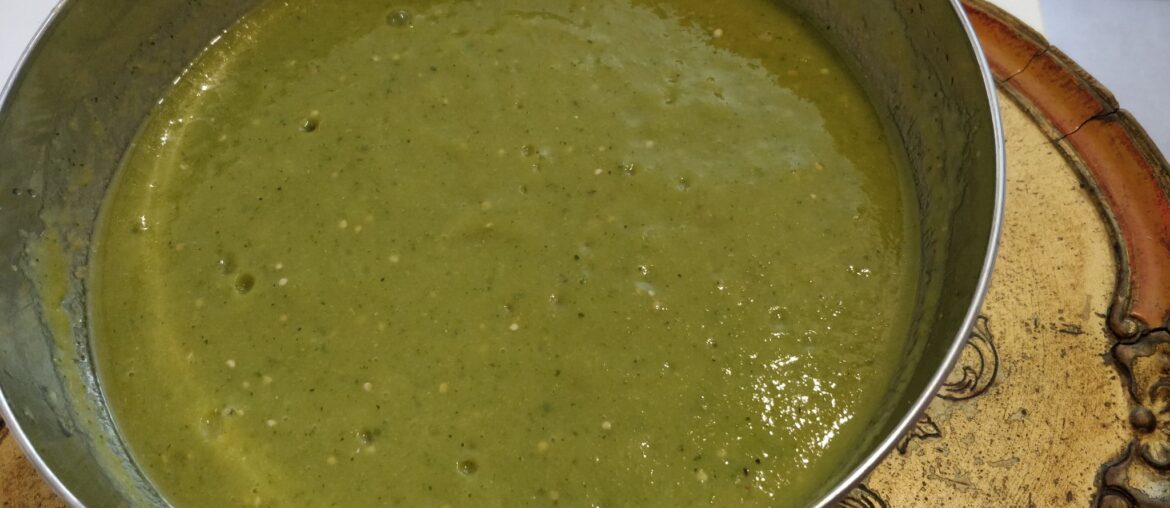 Gaspacho de tomates vertes à la menthe