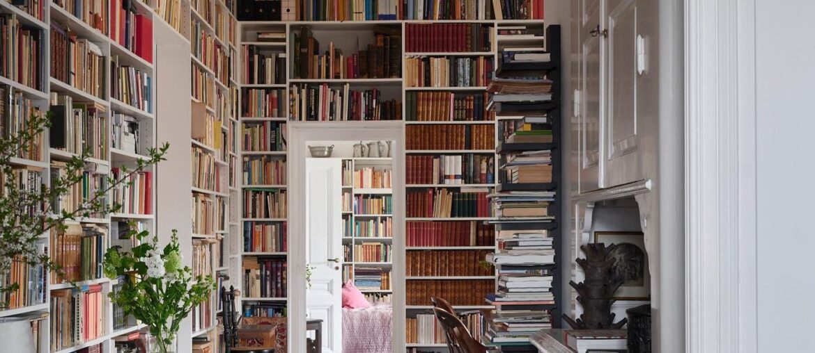 Home library in an old apartment, Södermalm, central Stockholm [1440x1799]