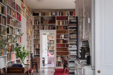 Home library in an old apartment, Södermalm, central Stockholm [1440x1799]