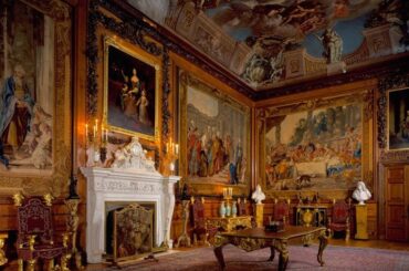 The Queen's Presence Chamber, Windsor Castle. The ceiling is by Verrio, and the room and carvings by Hugh May and Grinling Gibbons. [715x580]