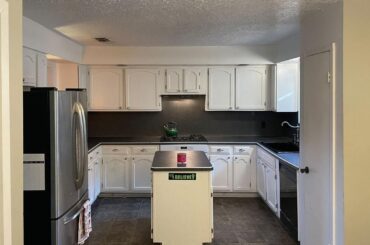 Our sexy new kitchen (before & after)