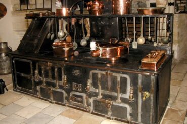 Chenonceau Kitchen Stove