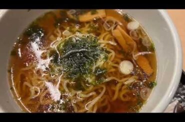 Délicieux ramen et superbe hôtel capsule pour seulement 35 euros à Tokyo !