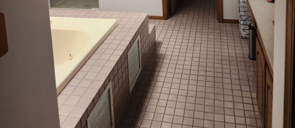 Bathroom from 1988 renovated to 2023 in Lake Barrington, IL USA [2000x4167]