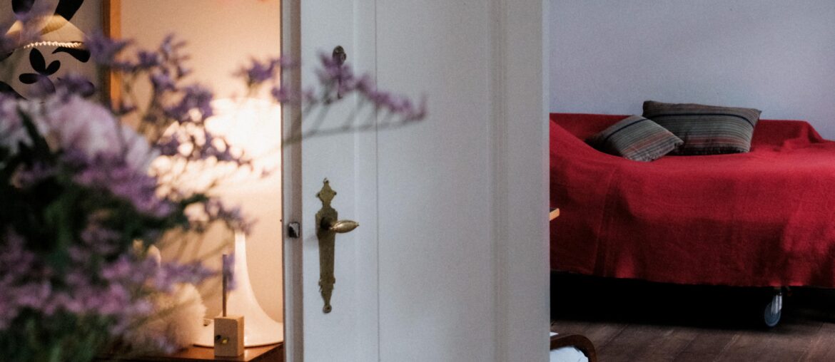 Living room in villa Frederiksberg, Copenhagen [5148 x 7722] [OC]