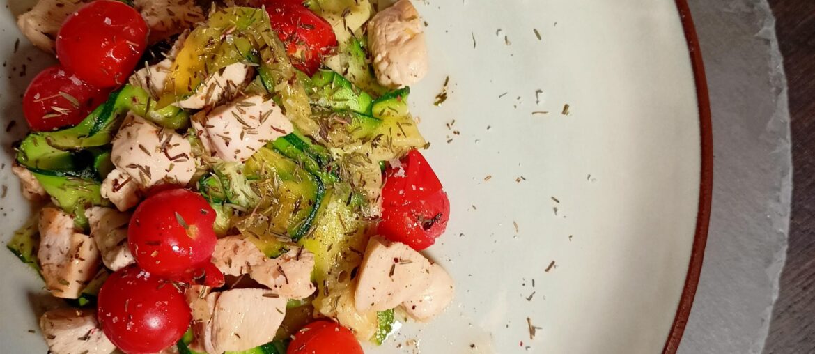 Tagliatelles Courgettes - Poulet - Tomates cerises
