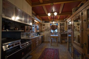 Kitchen in 1880 built Seattle home