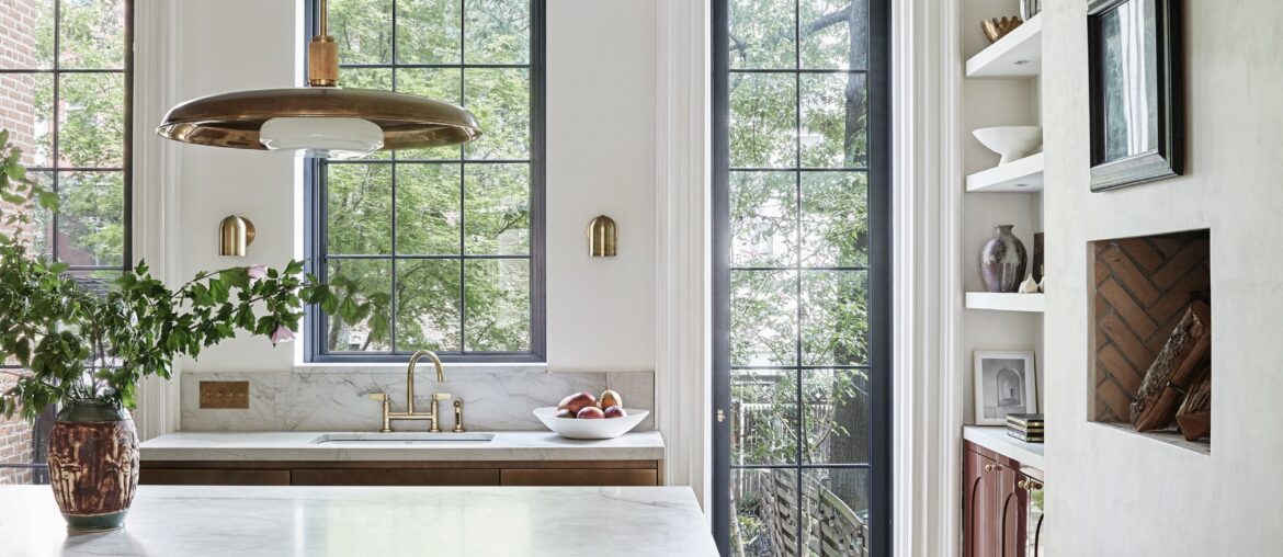 Kitchen in a renovated Italianate townhouse, Fort Greene, Brooklyn, New York City [2500x3750]