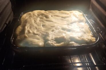 Moussaka (avant cuisson vs après cuisson) avant la fin de l'été