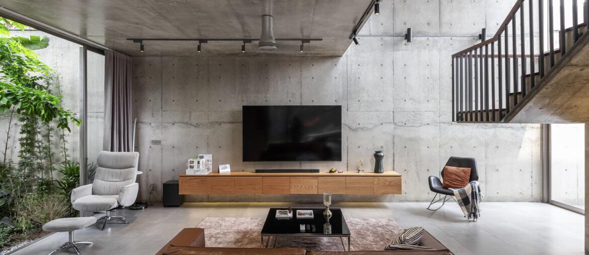 Bare concrete walls and ceiling in Bắc Giang House [1500 x 1000] Vietnam