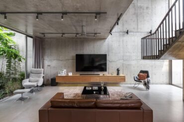 Bare concrete walls and ceiling in Bắc Giang House [1500 x 1000] Vietnam