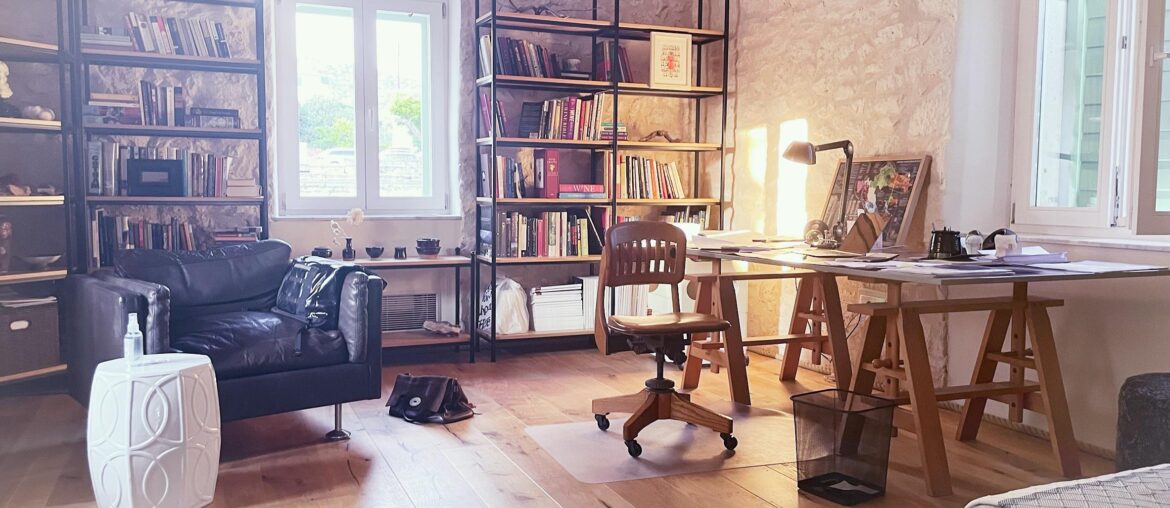 Home Office in the Morning (2365 x 1330)