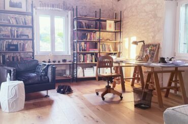 Home Office in the Morning (2365 x 1330)