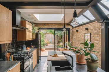 Open-plan kitchen and dining space with garden views in a two-bedroom Victorian terrace on Perry Rise, South East London, UK [2400x1600]