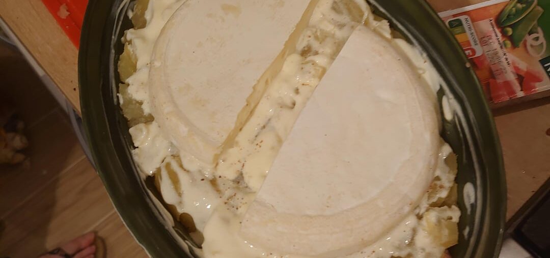 Tartiflette en grande et petites terrines