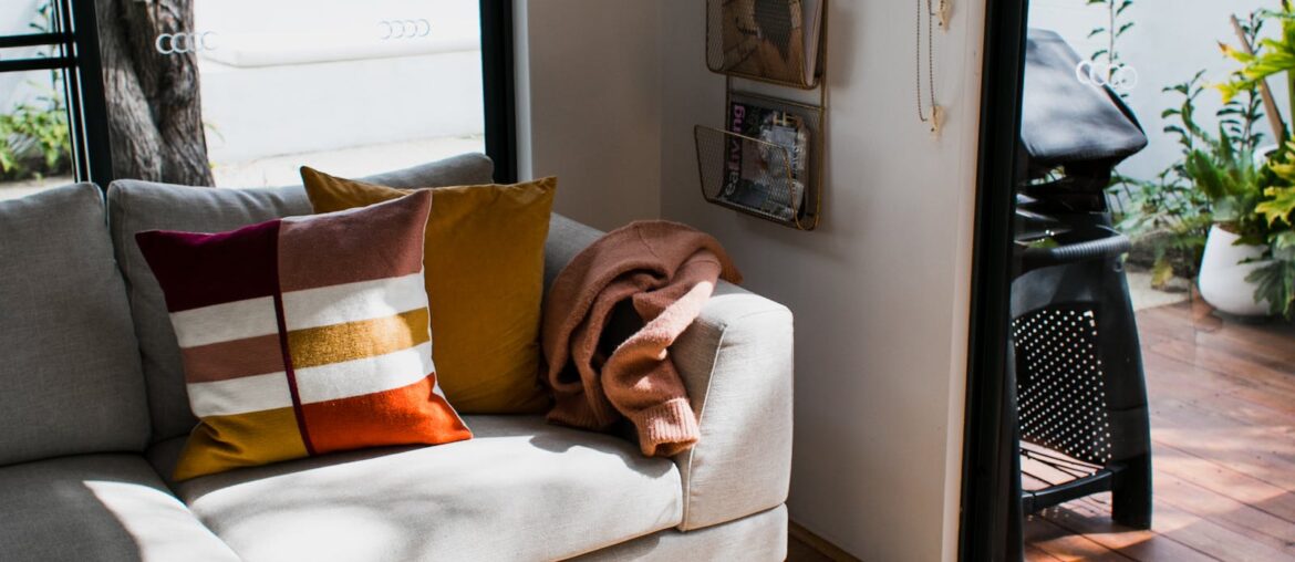 Lazy Living Room in Taxes [1600 x 2400]