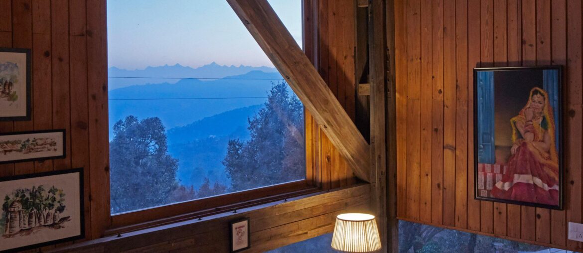 House with views to the Hymalaias in Satkhol, India [2364x3243]