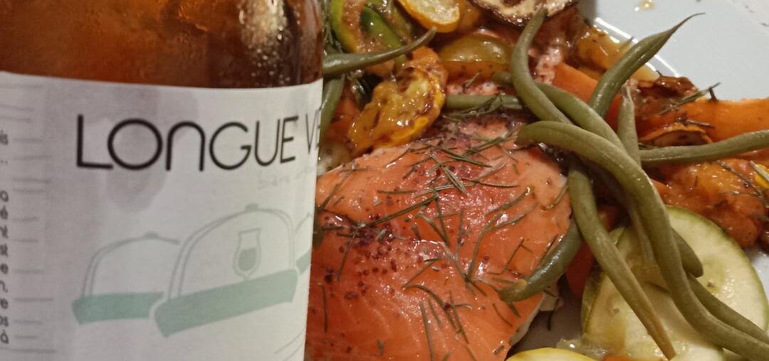 Saumon unilatéral avec abricots et reines claudes