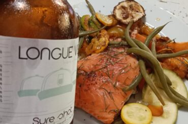 Saumon unilatéral avec abricots et reines claudes