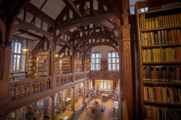 Main room inside Gladstone's Library in Hawarden, Wales, UK [2500x1666]