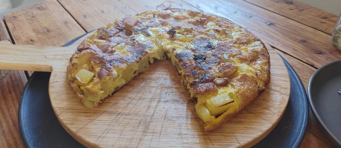 Bonne tortilla maison (dsl il manque un bout, fallait bien la goûter)