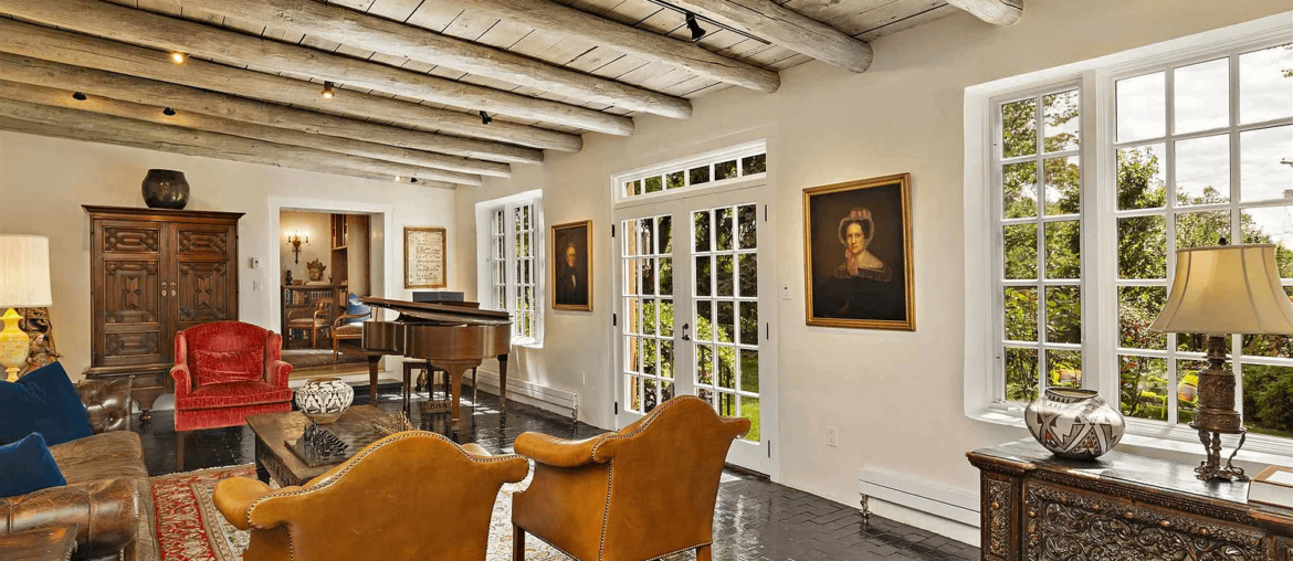 Santa Fe living room decorated with antiques [1536x1024]