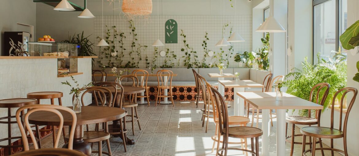 Restaurant in Radomsko, Poland. [1600x1068]