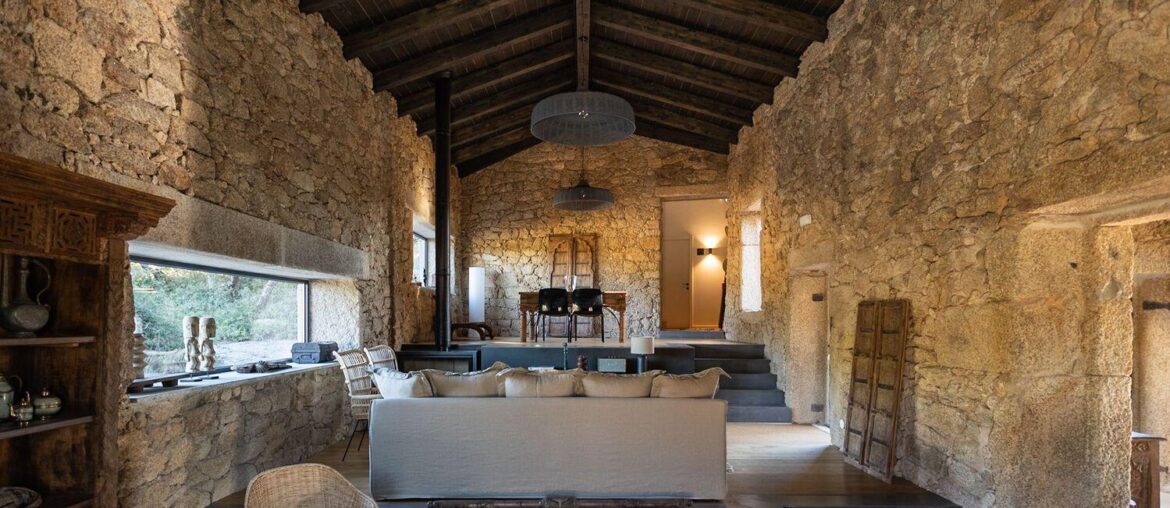 Renovated dining room of old stone house [1499 x 1000] Monsanto, Portugal
