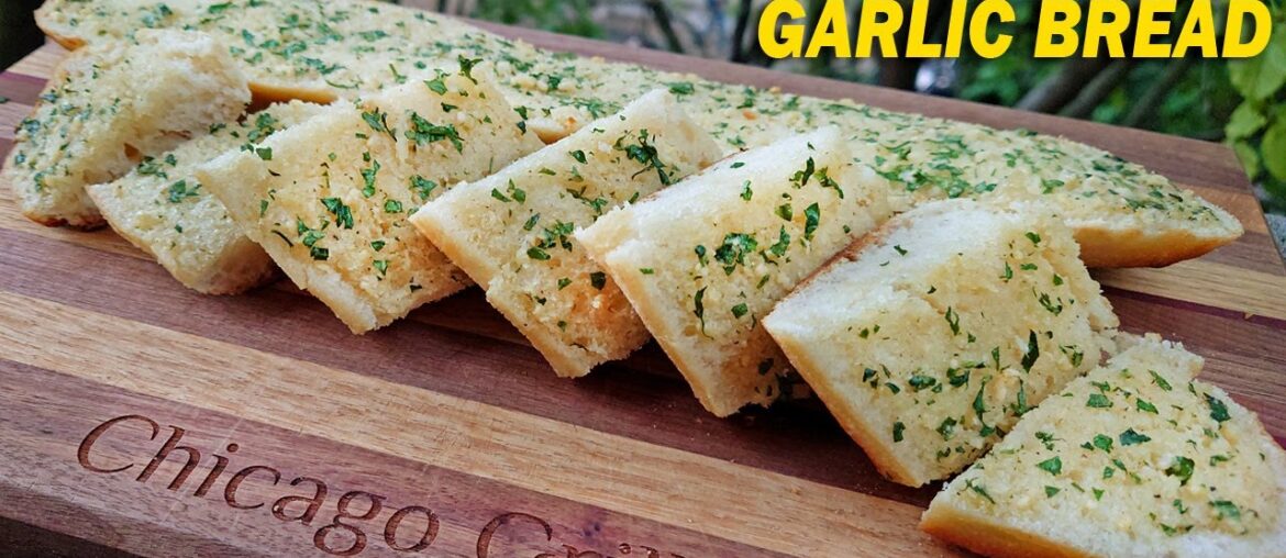 GRILLED GARLIC BREAD on a Weber Grill | Weber Q